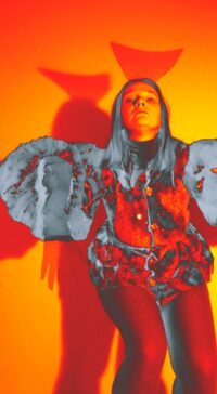 Мария Демидова. ЗА ГРАНИЦАМИ ТЬМЫ — СВЕТ